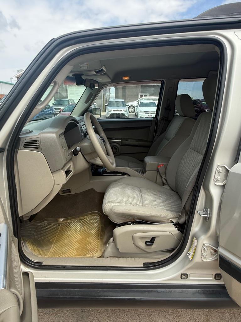 Jeep Commander Sport 4WD 2008