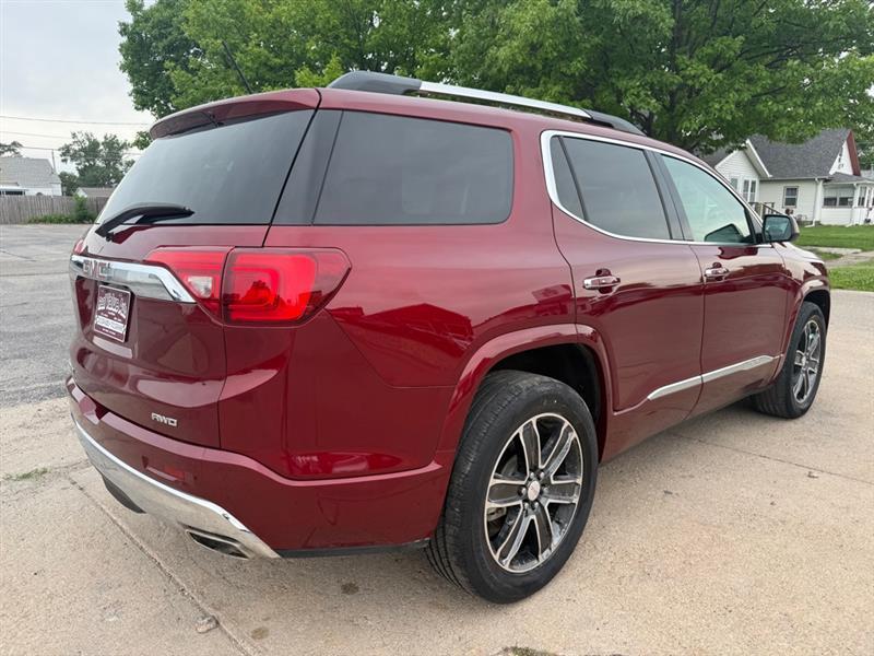 GMC Acadia Denali AWD 2017