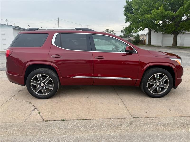 GMC Acadia Denali AWD 2017
