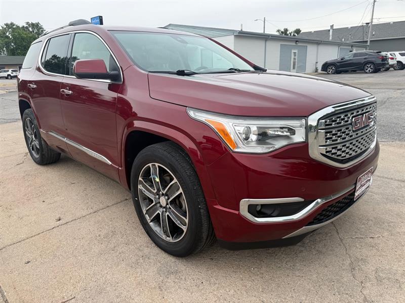 GMC Acadia Denali AWD 2017