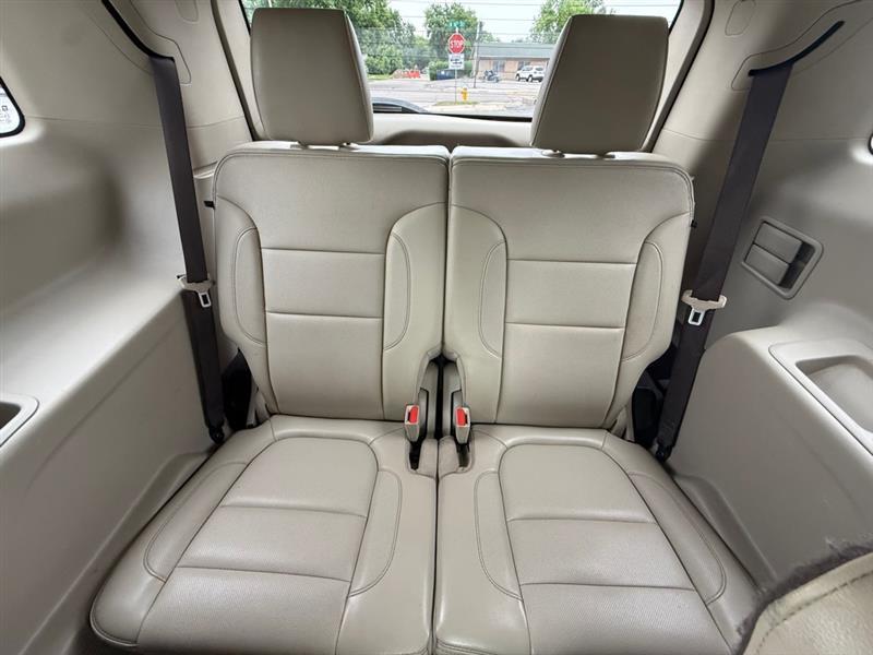 GMC Acadia Denali AWD 2017