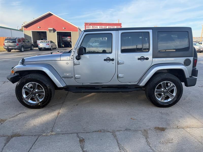 Jeep Wrangler Unlimited Sahara 4WD 2014