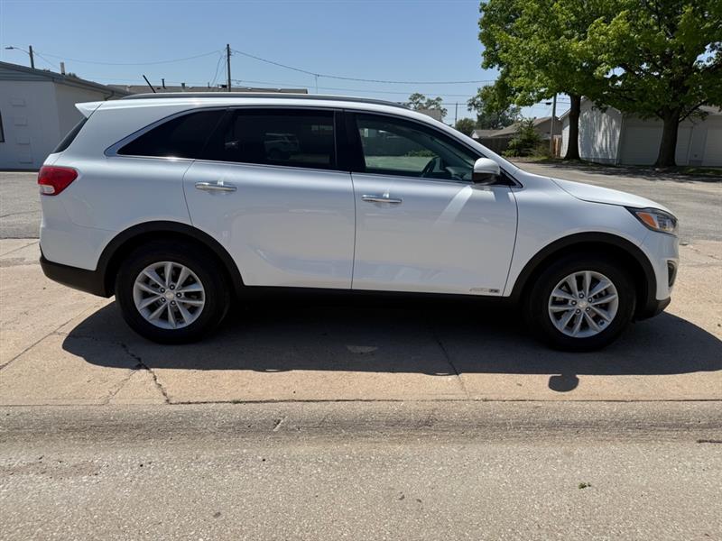 Kia Sorento LX V6 AWD 2016