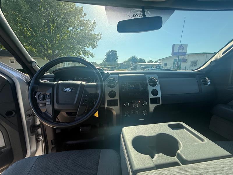 Ford F-150 XL SuperCrew 5.5-ft. Bed 4WD 2013