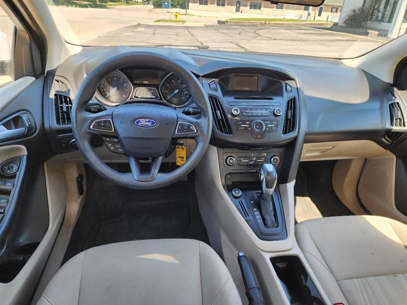 Ford Focus SE Sedan 2016