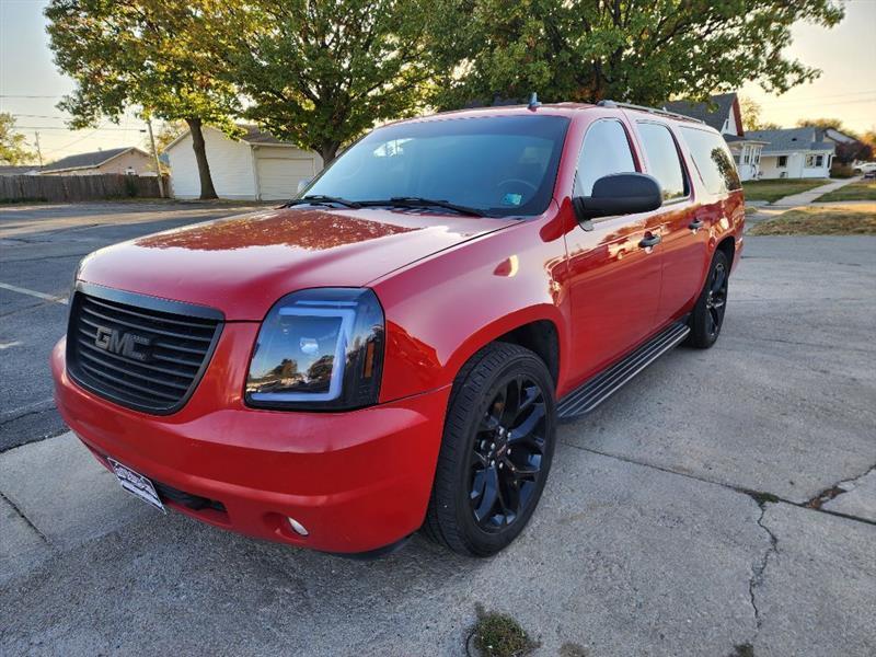 GMC Yukon XL SLT-2 1/2 Ton 4WD 2008