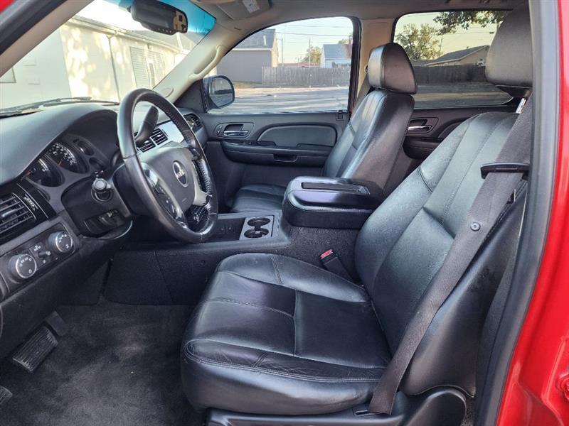 GMC Yukon XL SLT-2 1/2 Ton 4WD 2008