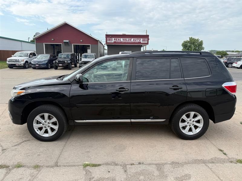 Toyota Highlander Base 4WD 2013