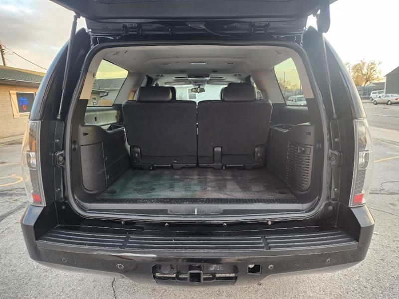 Chevrolet Suburban LT 1500 4WD 2010