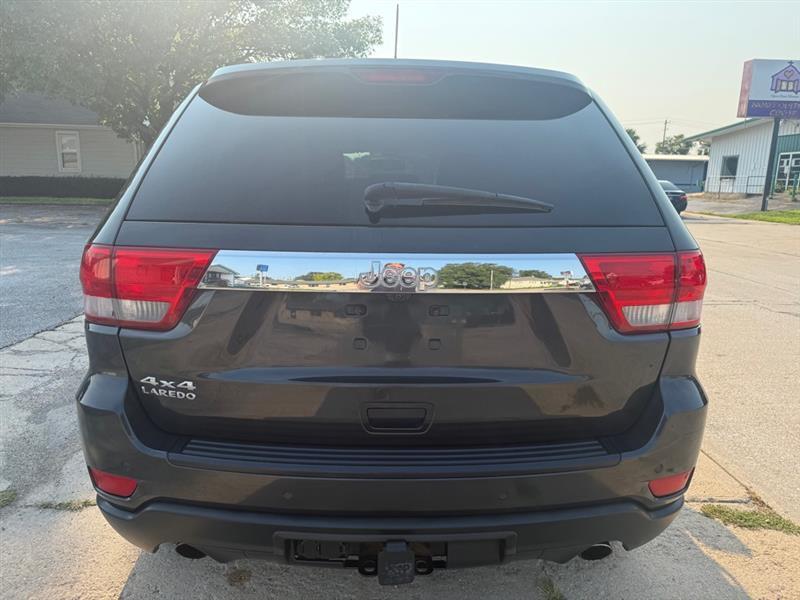 Jeep Grand Cherokee Laredo 4WD 2011