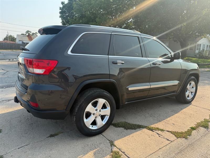 Jeep Grand Cherokee Laredo 4WD 2011