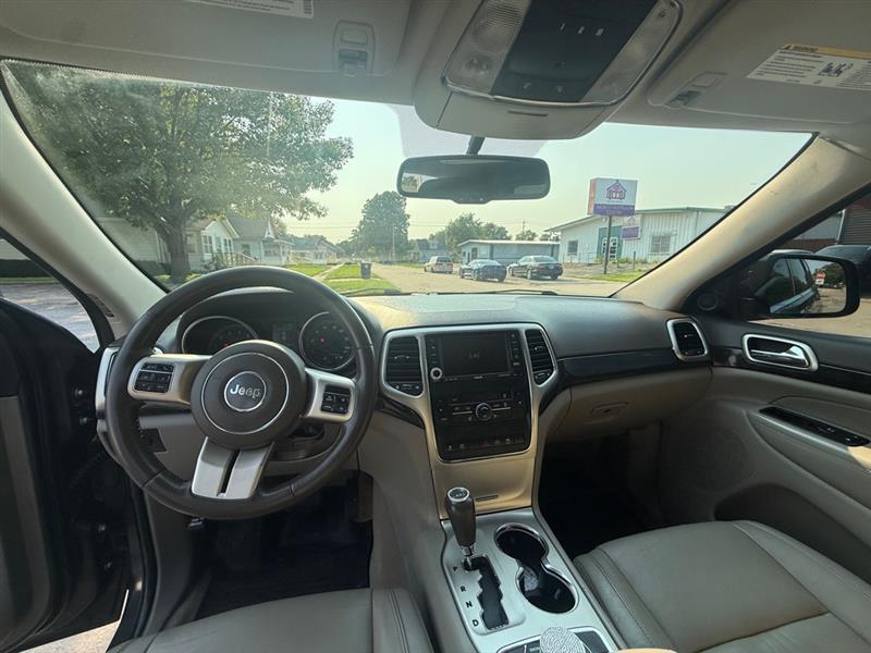 Jeep Grand Cherokee Laredo 4WD 2011