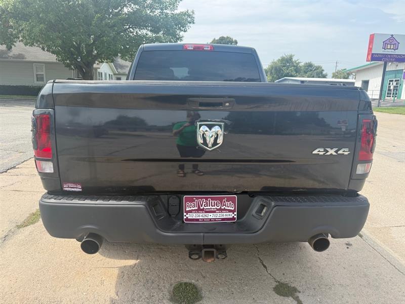 RAM 1500 Tradesman Quad Cab 4WD 2013