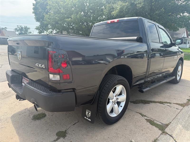 RAM 1500 Tradesman Quad Cab 4WD 2013