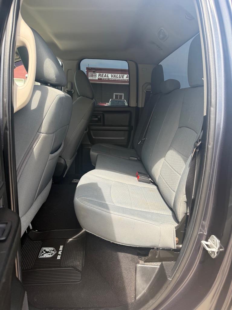 RAM 1500 Tradesman Quad Cab 4WD 2013