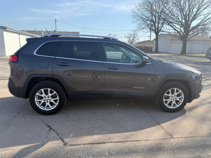 Jeep Cherokee Latitude 4WD 2014
