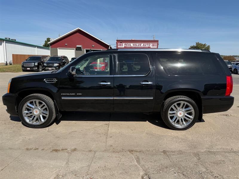Cadillac Escalade ESV AWD Platinum 2011