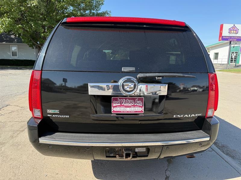 Cadillac Escalade ESV AWD Platinum 2011