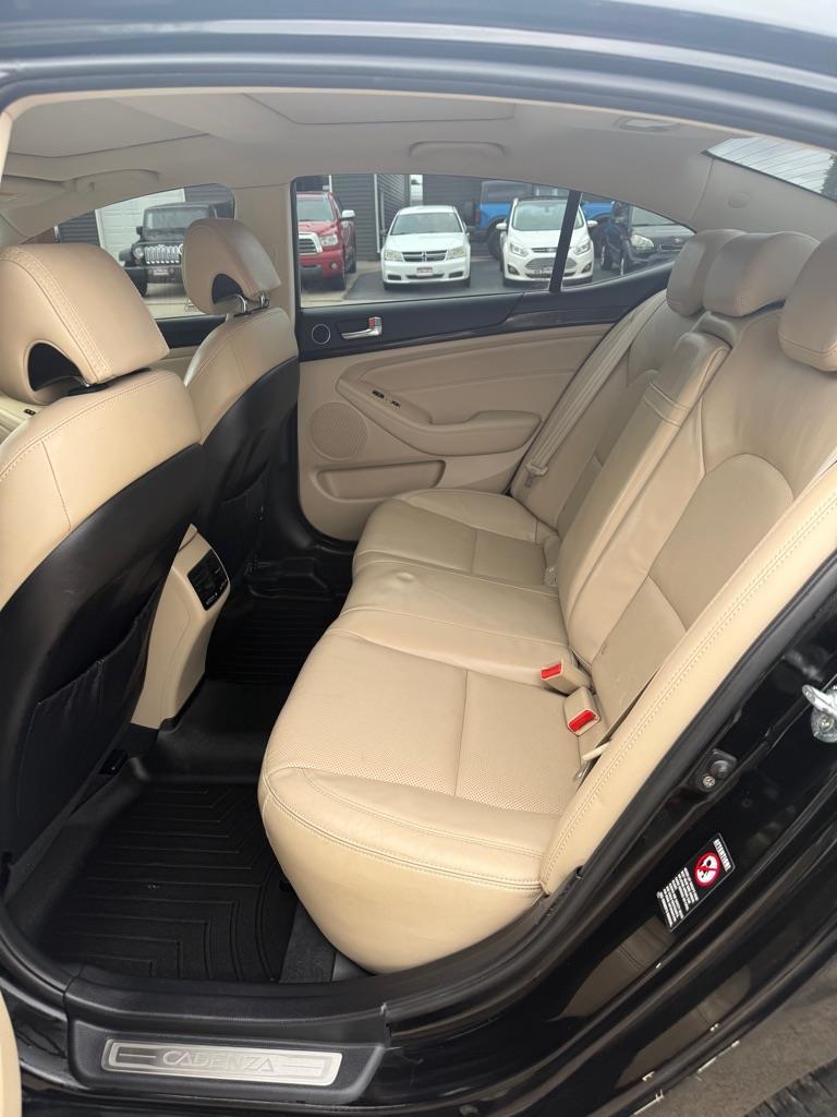 Kia Cadenza Premium 2015