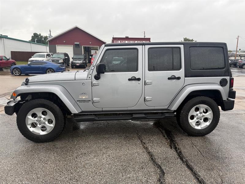 Jeep Wrangler Unlimited Sahara 4WD 2014
