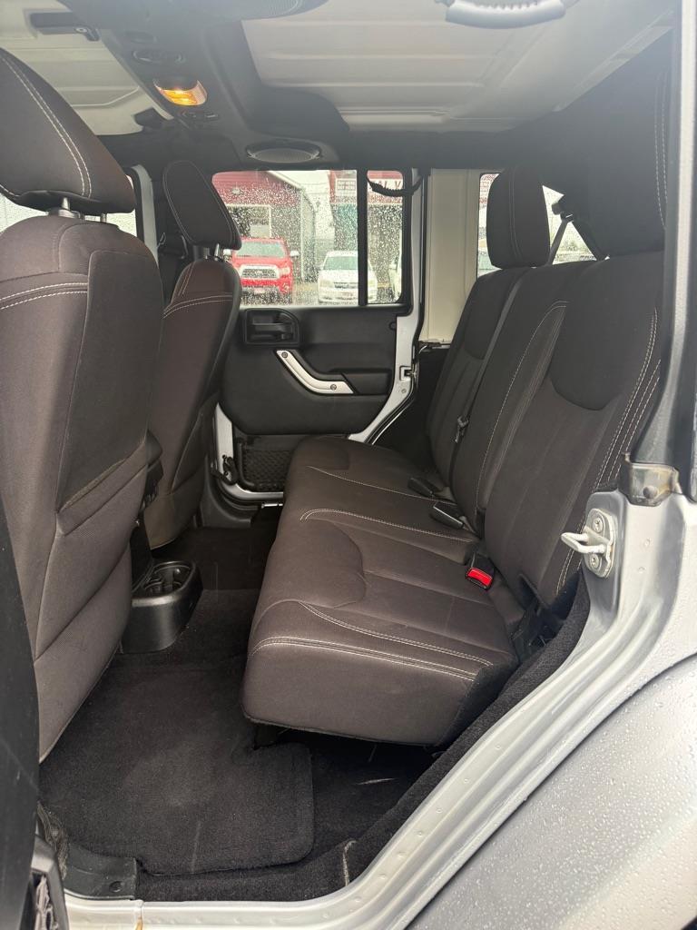 Jeep Wrangler Unlimited Sahara 4WD 2014