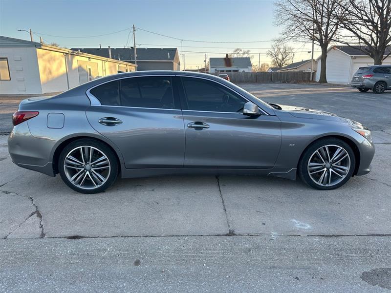 Infiniti Q50 Premium AWD 2014