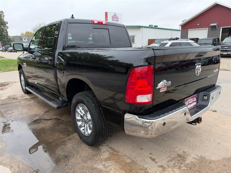 RAM 1500 SLT Crew Cab SWB 4WD 2013
