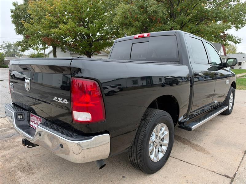 RAM 1500 SLT Crew Cab SWB 4WD 2013