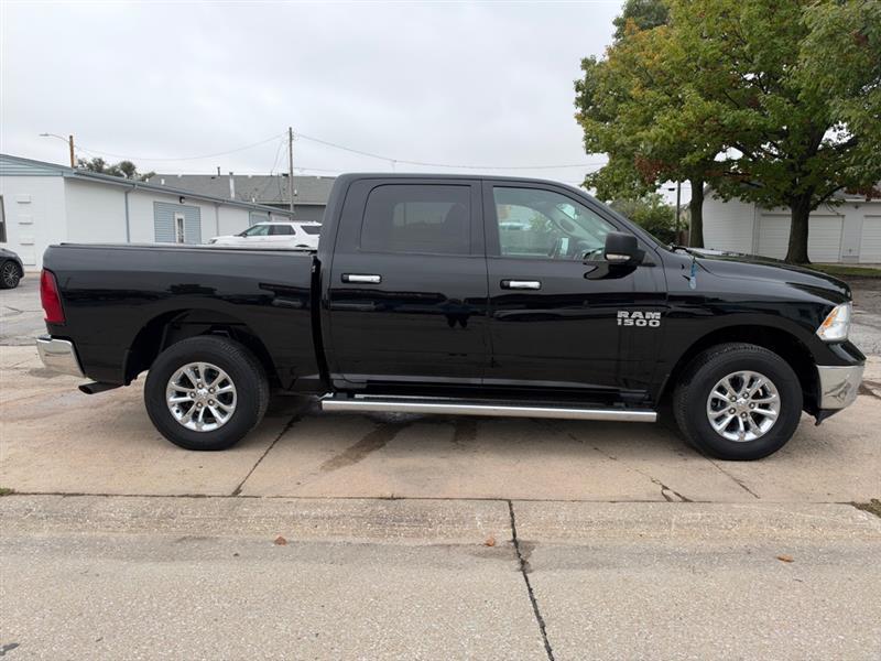 RAM 1500 SLT Crew Cab SWB 4WD 2013