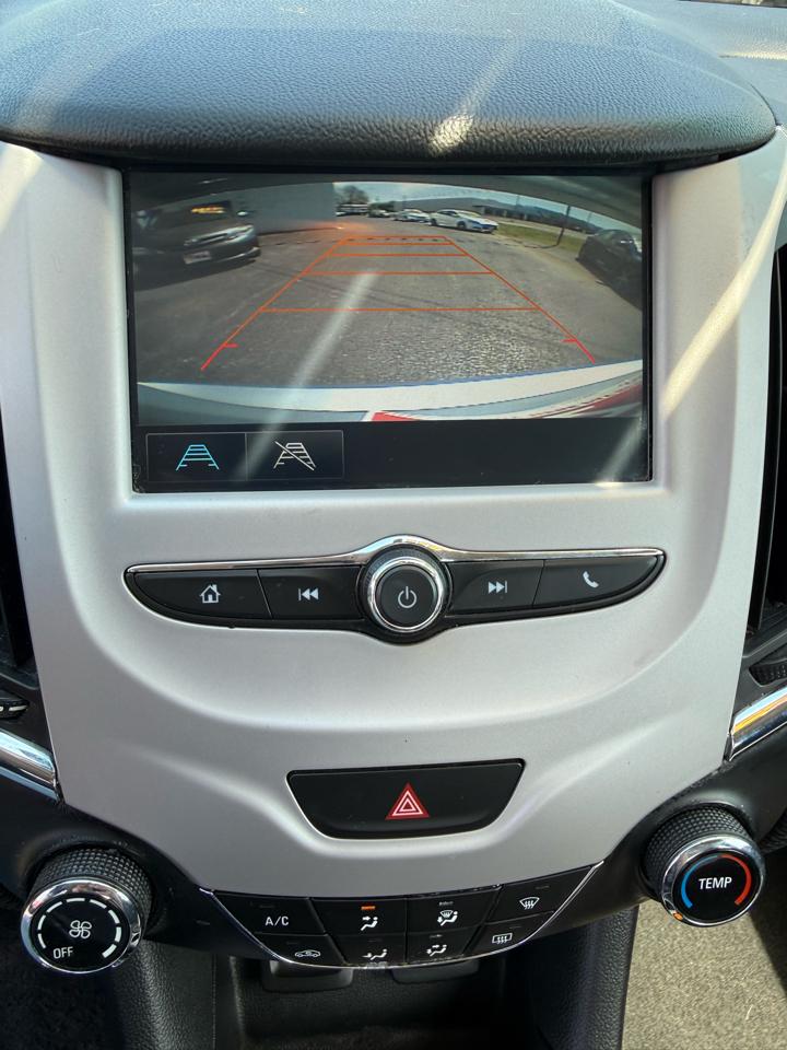 Chevrolet Cruze LS Auto 2017