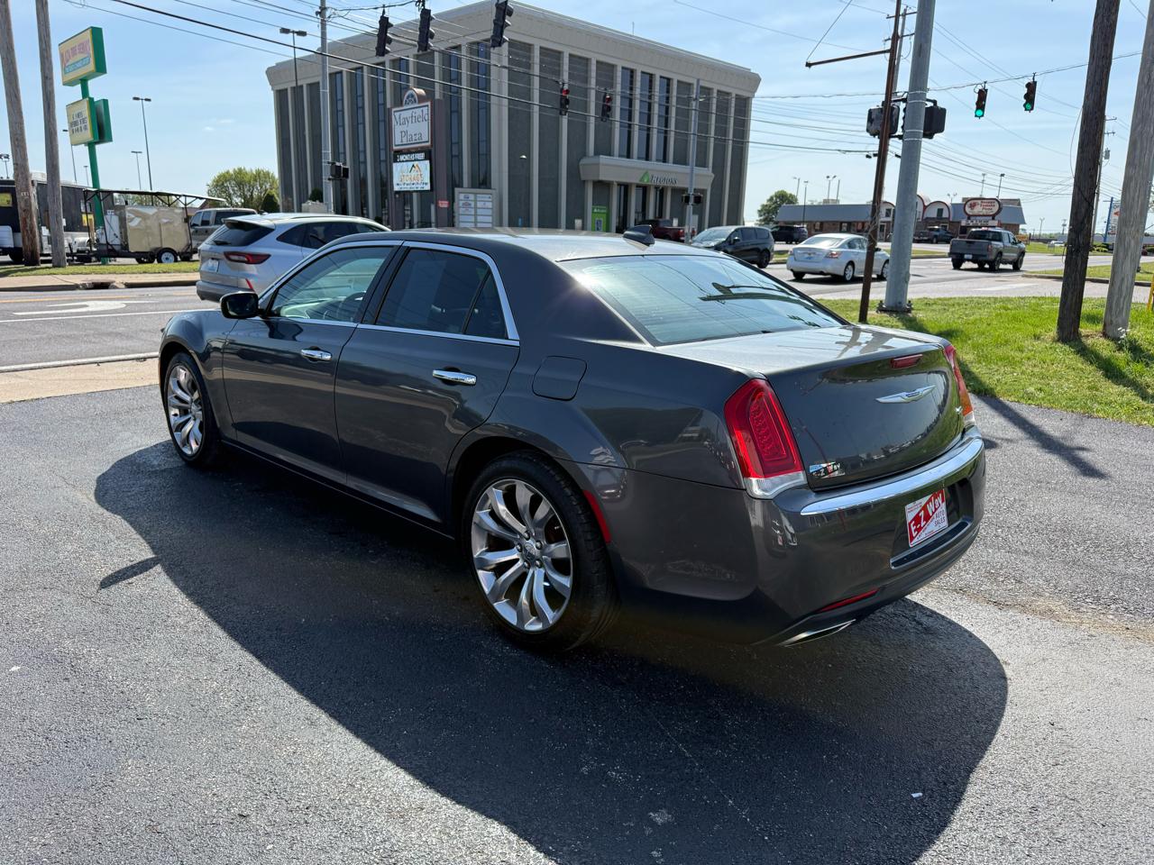Chrysler 300 Limited RWD 2019