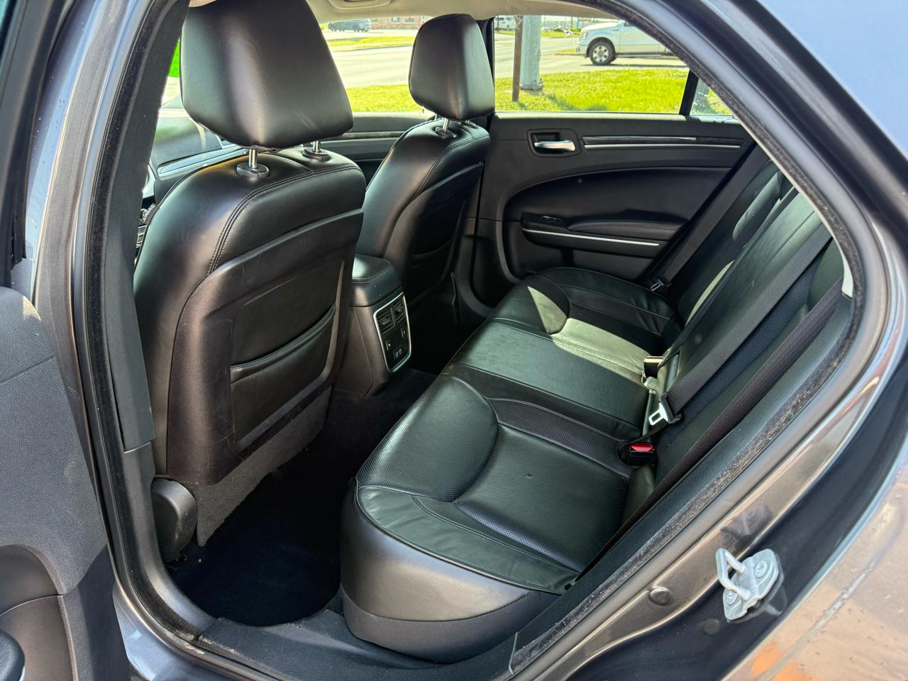 Chrysler 300 Limited RWD 2019