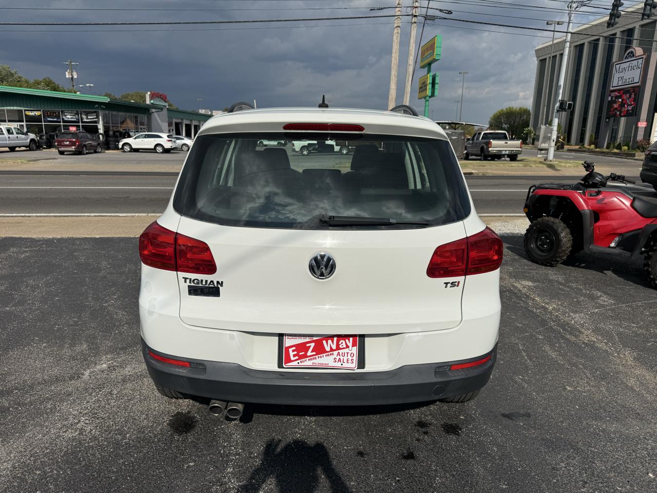 Volkswagen Tiguan SE 2016