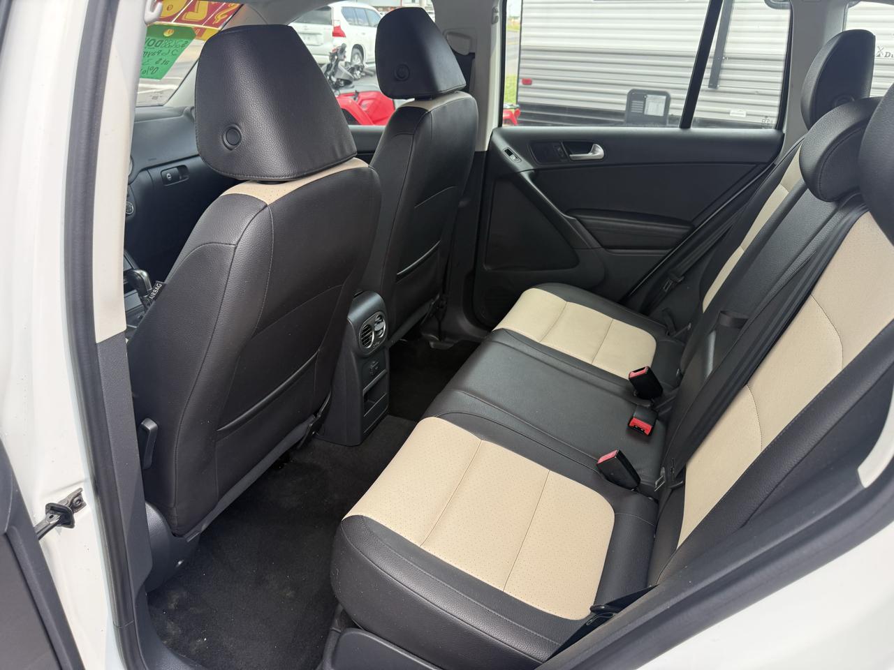 Volkswagen Tiguan SE 2016