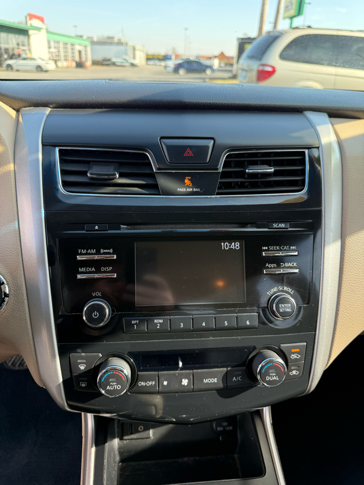 Nissan Altima 2.5 SV 2015