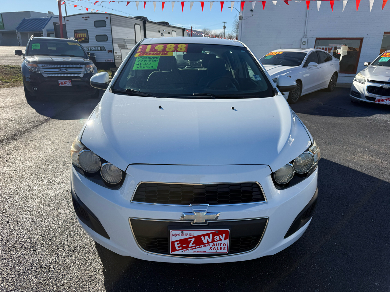 Chevrolet Sonic LS Auto 5-Door 2013