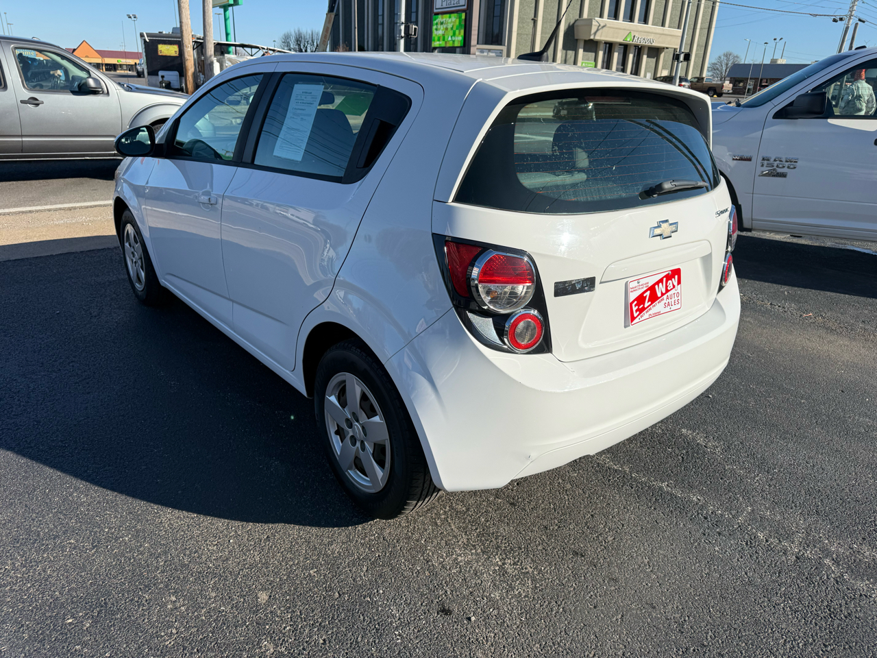 Chevrolet Sonic LS Auto 5-Door 2013