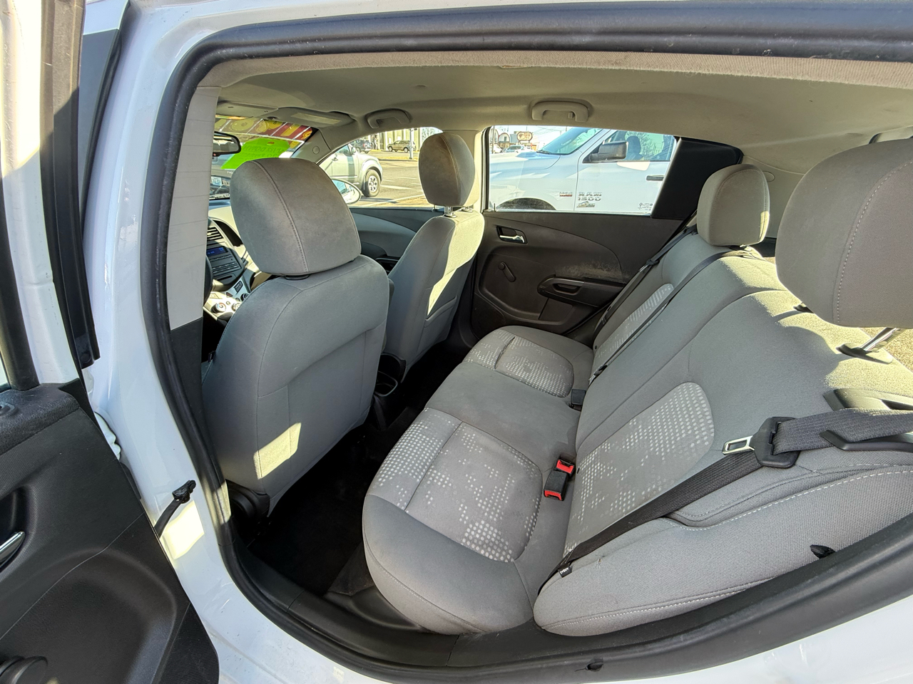 Chevrolet Sonic LS Auto 5-Door 2013