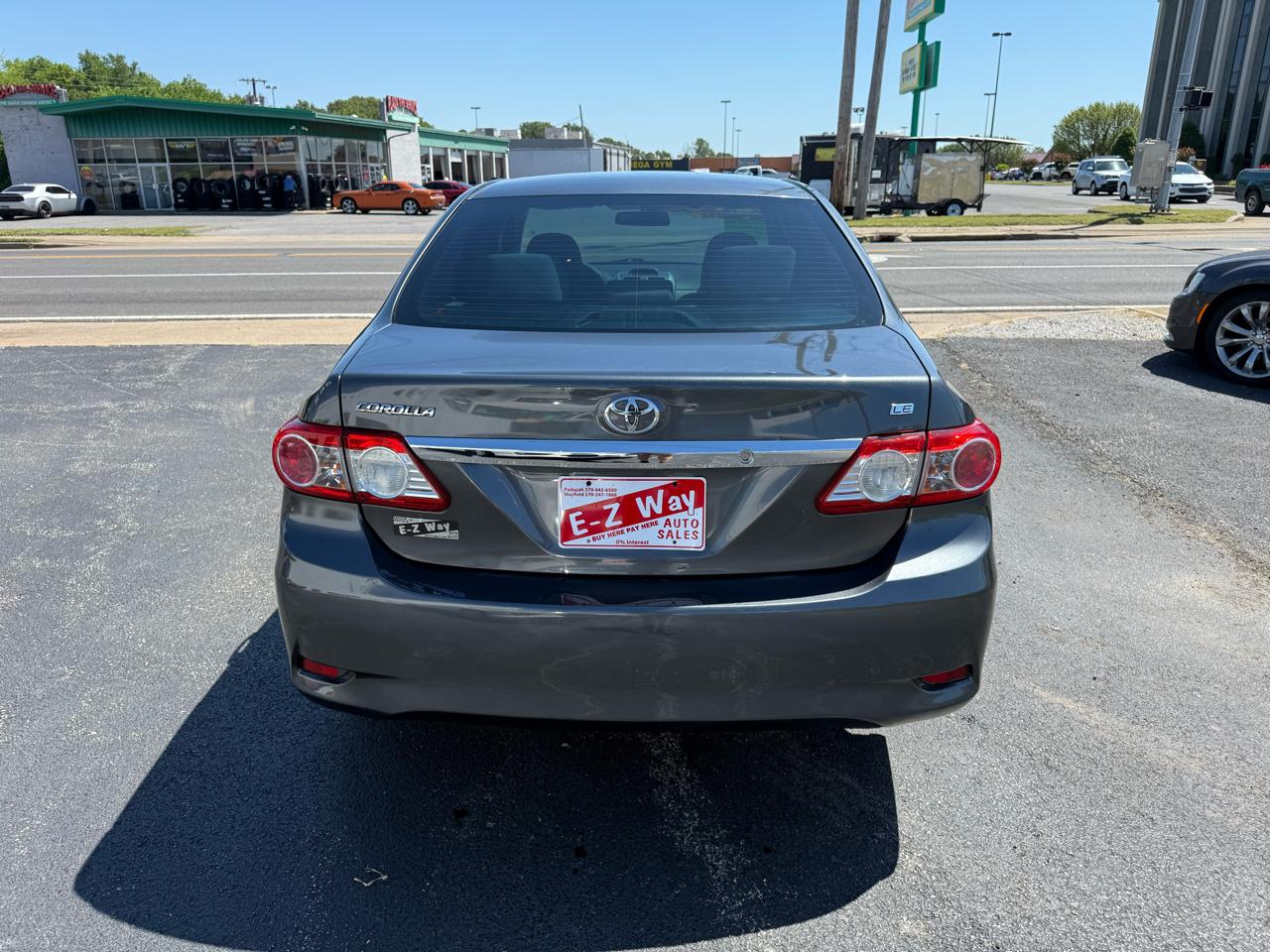 Toyota Corolla 4dr Sedan LE Auto 2012