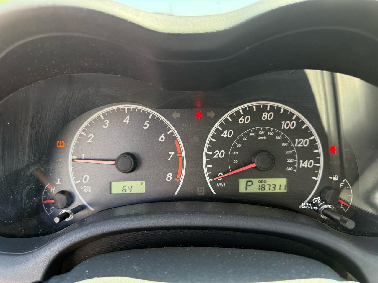 Toyota Corolla 4dr Sedan LE Auto 2012