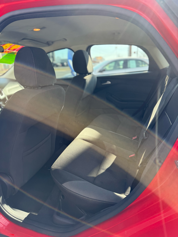 Ford Focus SE Hatch 2013