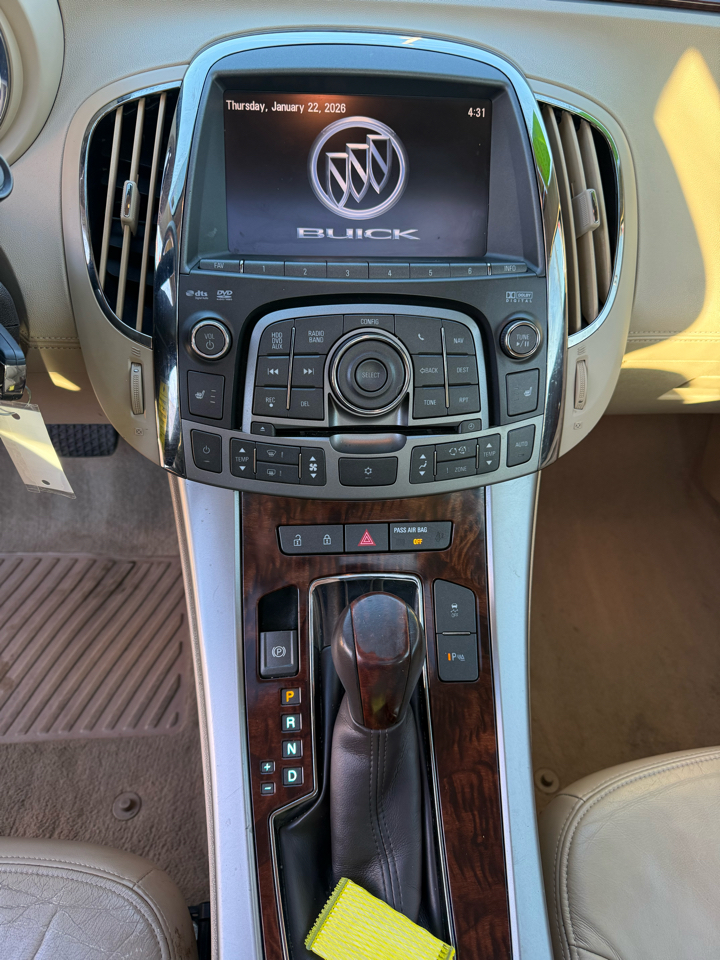 Buick LaCrosse CXL FWD 2010