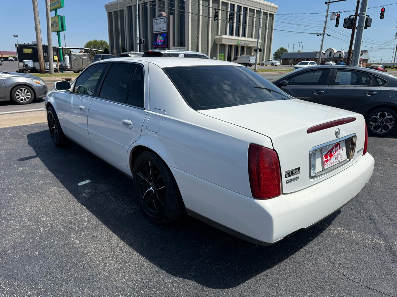 Cadillac DeVille Sedan 2004