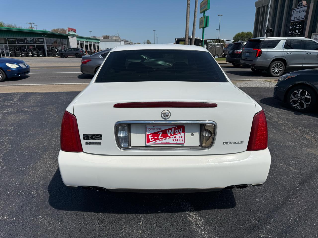 Cadillac DeVille Sedan 2004