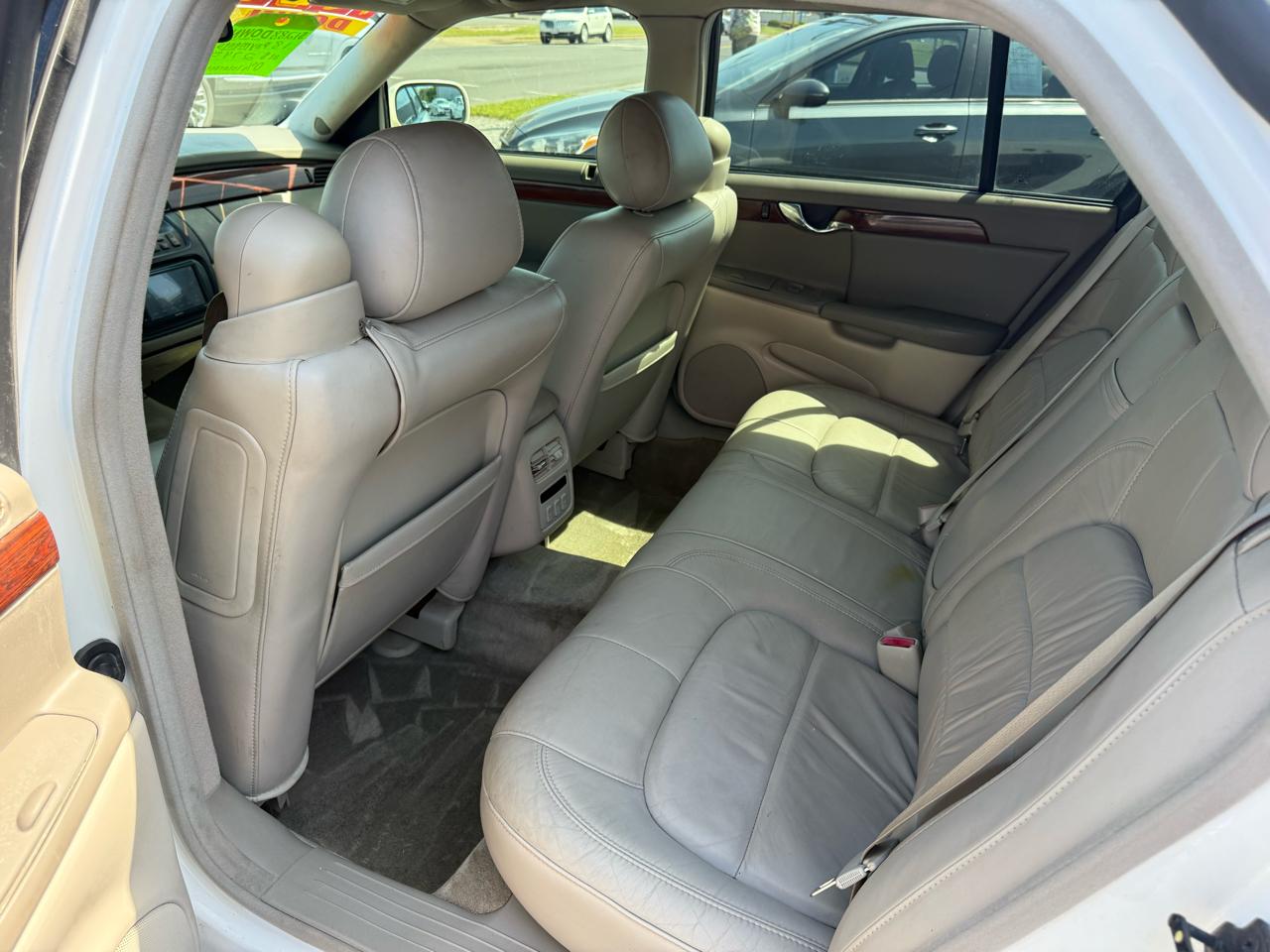 Cadillac DeVille Sedan 2004