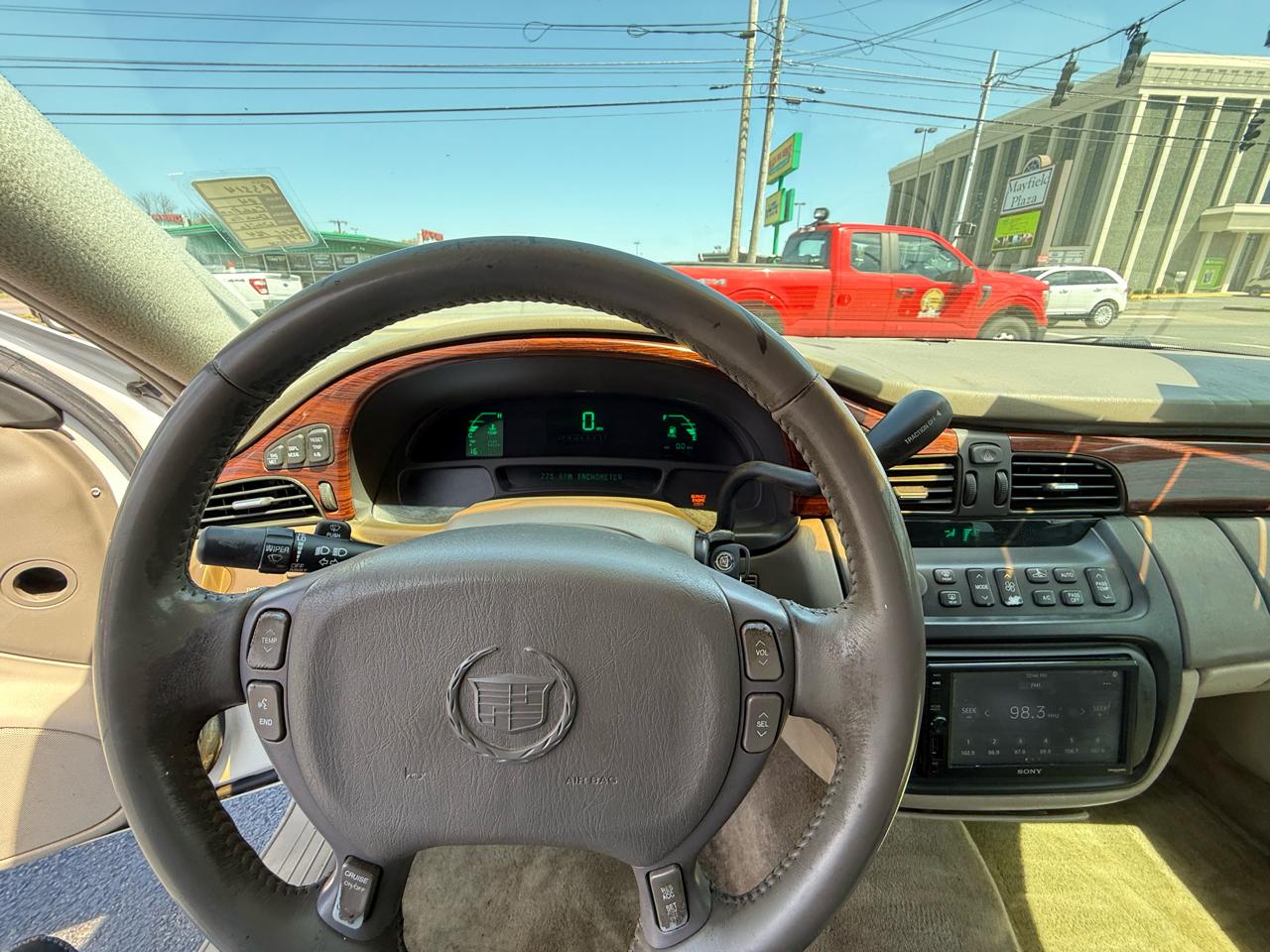 Cadillac DeVille Sedan 2004