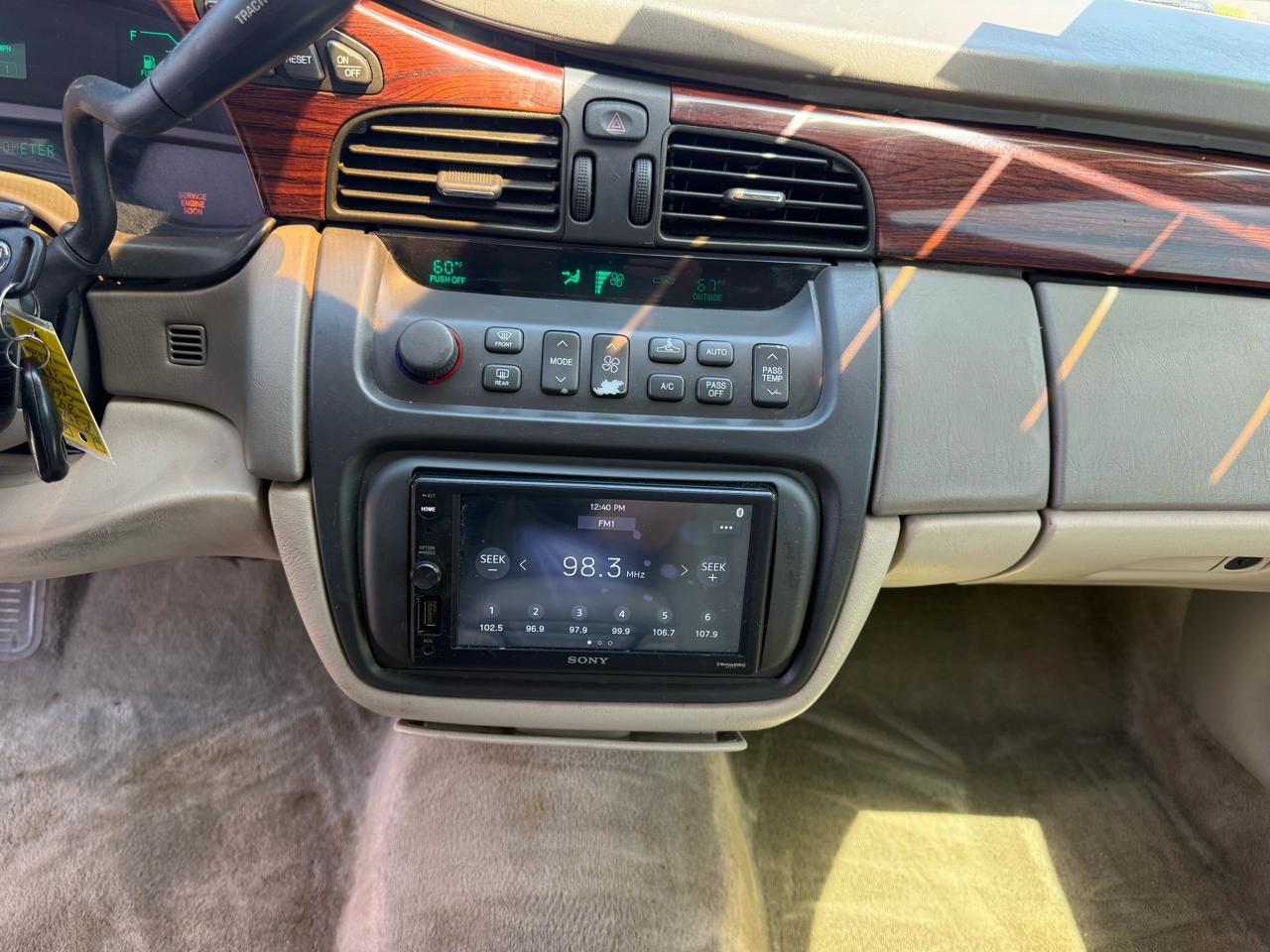 Cadillac DeVille Sedan 2004