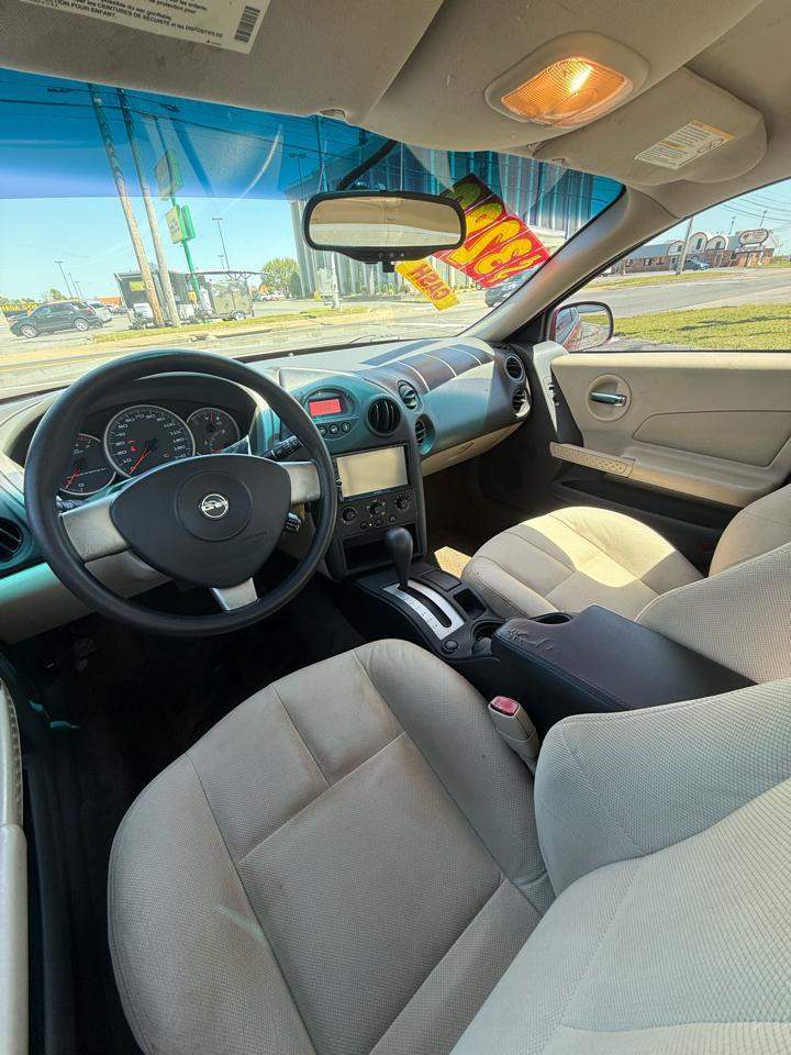 Pontiac Grand Prix Base 2005