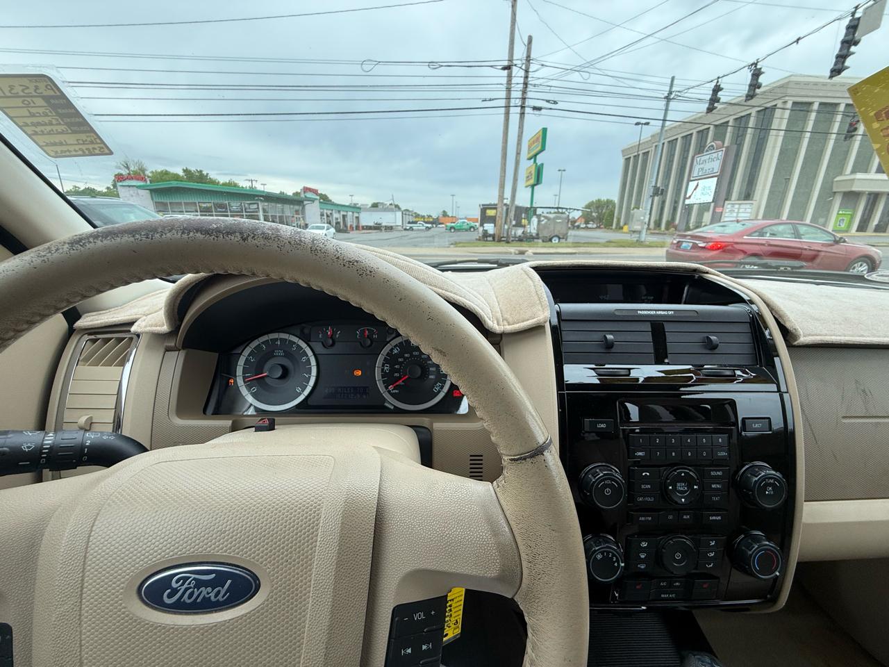 Ford Escape Limited FWD 2010