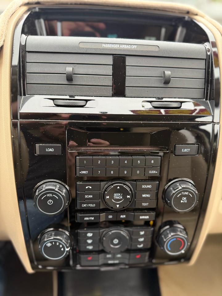 Ford Escape Limited FWD 2010